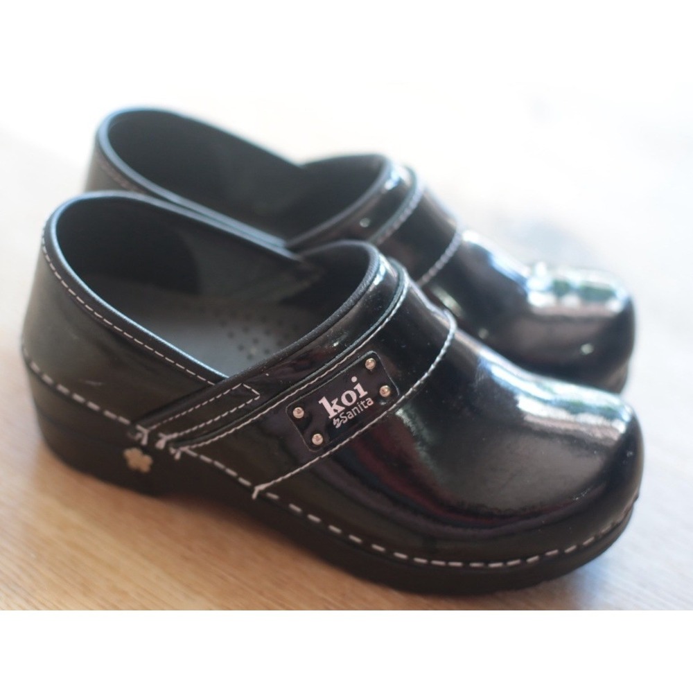 Koi Sanita Original Danish Clogs Black Shiny Lindsey Womens EU 36 US 5.5-6 - Picture 2 of 9